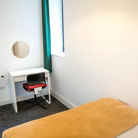 2 Bedroom Flat-Free Parking Manchester Exterior photo