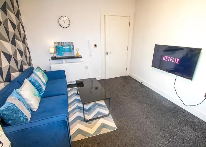 2 Bedroom Flat-Free Parking