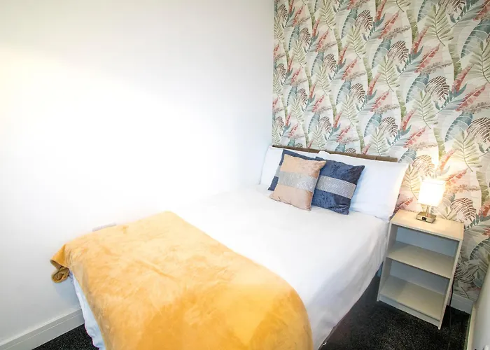 2 Bedroom Flat-Free Parking